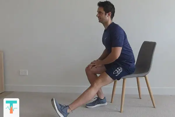 تمرین همسترینگ نشسته منجر به تقویت عضلات زانو و کمر می شود.